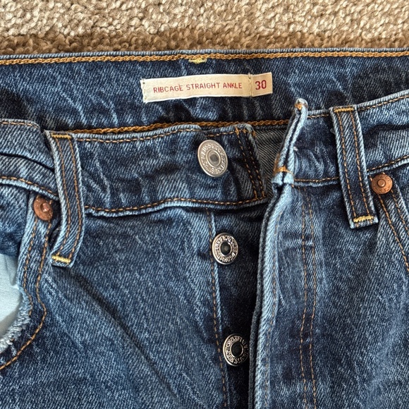 Levi’s Ribcage Straight Ankle - Picture 4 of 7